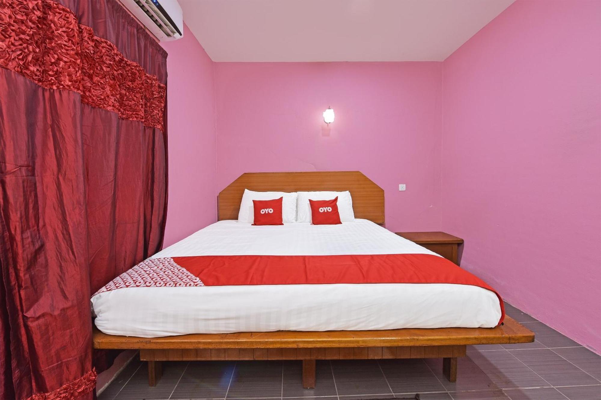 Oyo 90561 Awan Biru Motel Pantai Cenang  Dış mekan fotoğraf