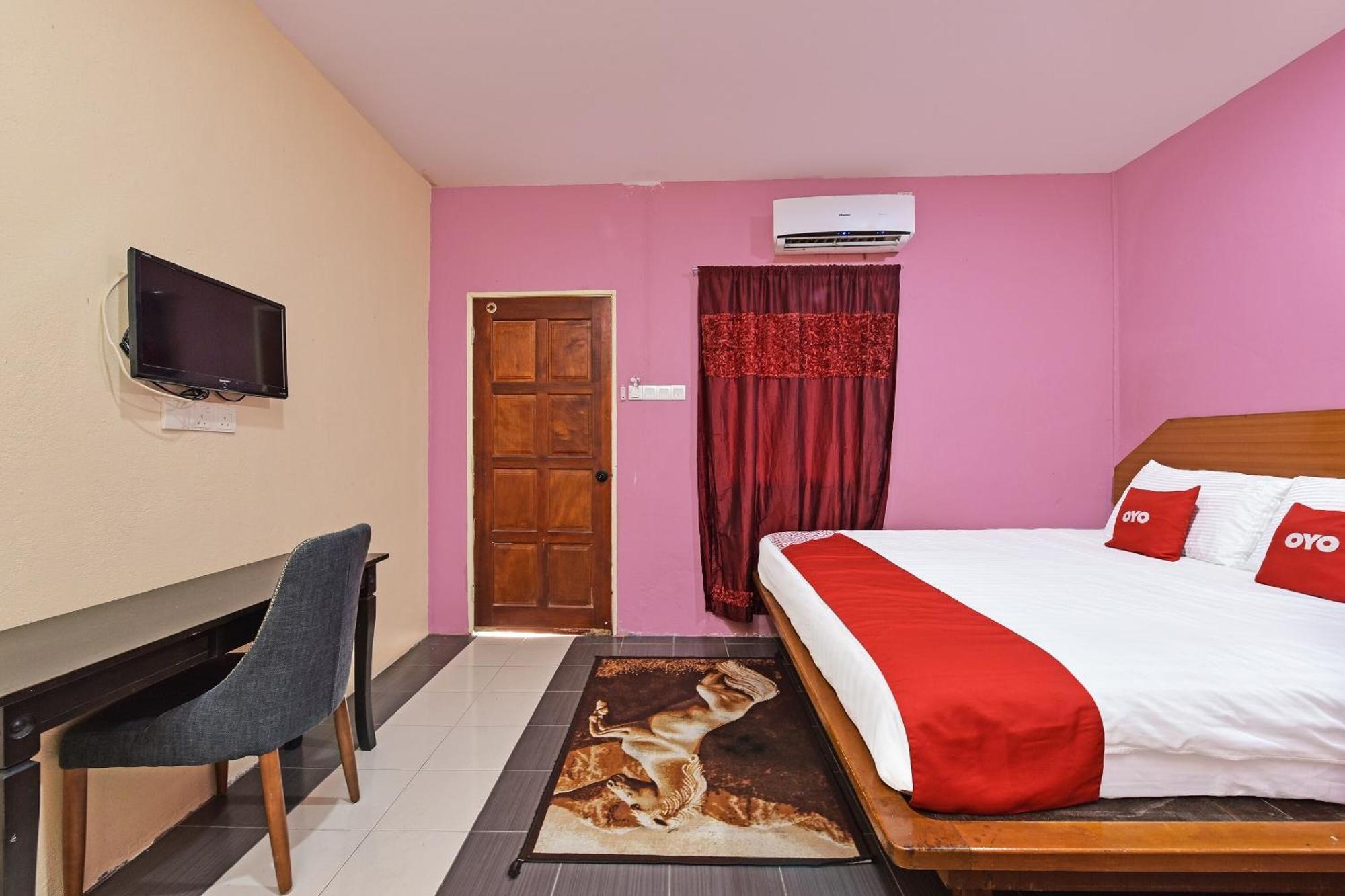 Oyo 90561 Awan Biru Motel Pantai Cenang  Dış mekan fotoğraf