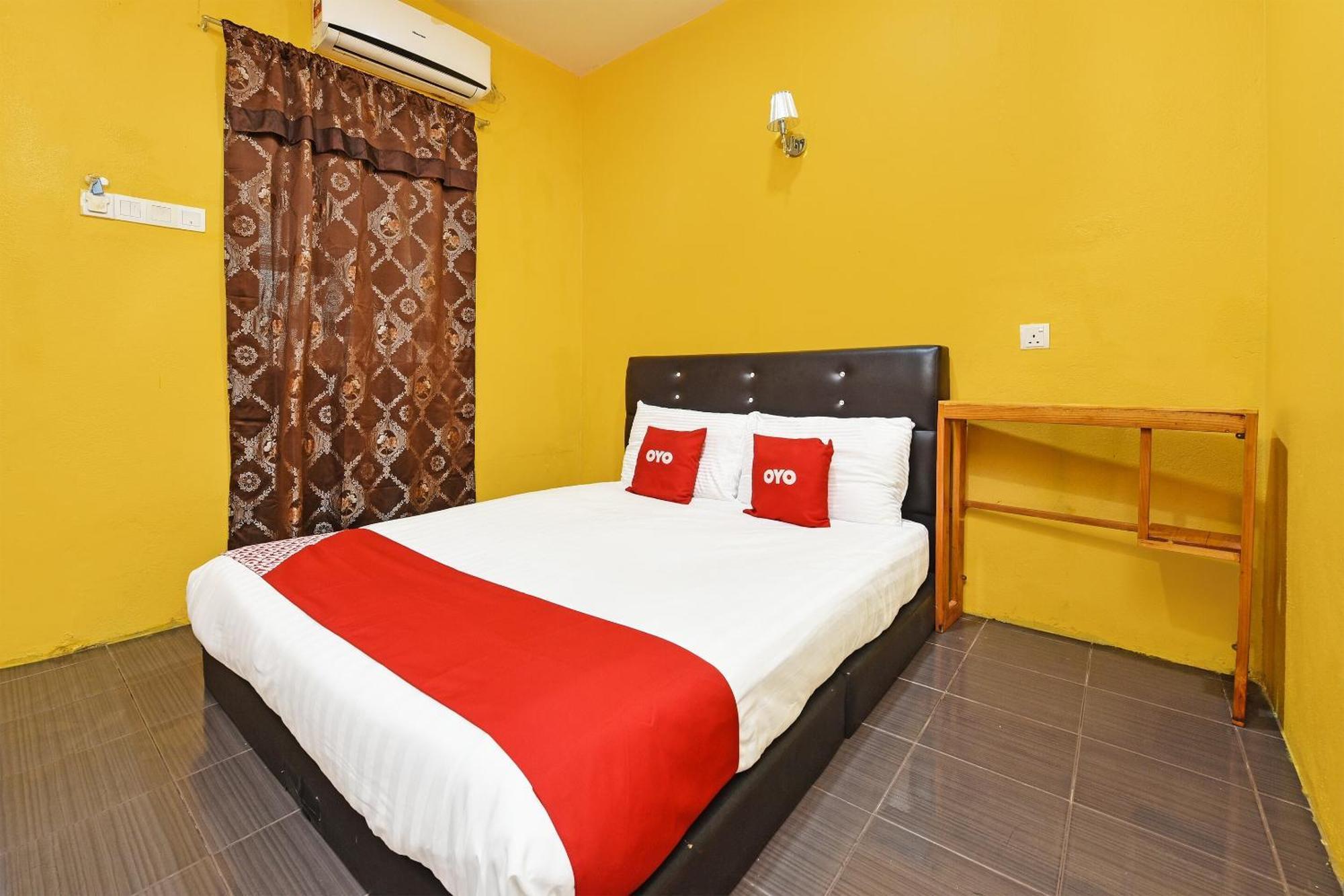 Oyo 90561 Awan Biru Motel Pantai Cenang  Dış mekan fotoğraf